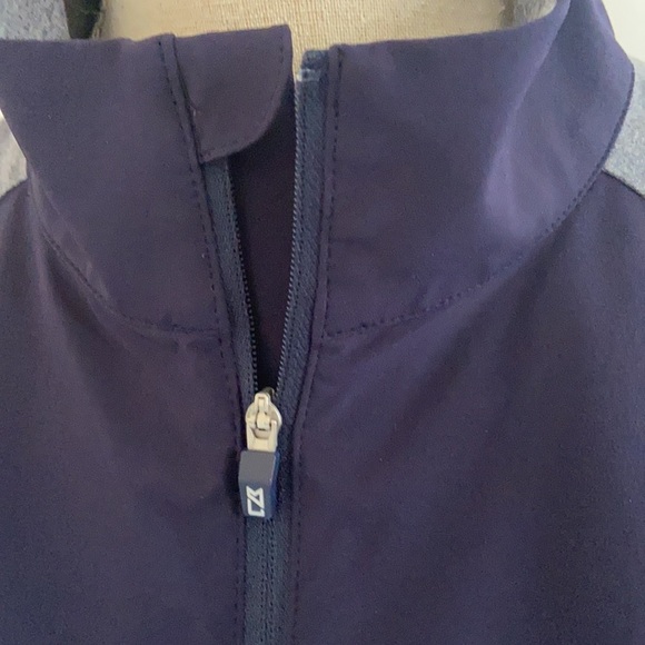 Cutter & Buck 1/2 zip pull over - Picture 6 of 11